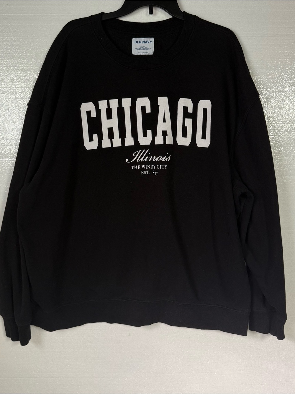 Old Navy Sweatshirt Men 3XL Tall Black Graphic Chicago Crewneck Pullover Relaxed